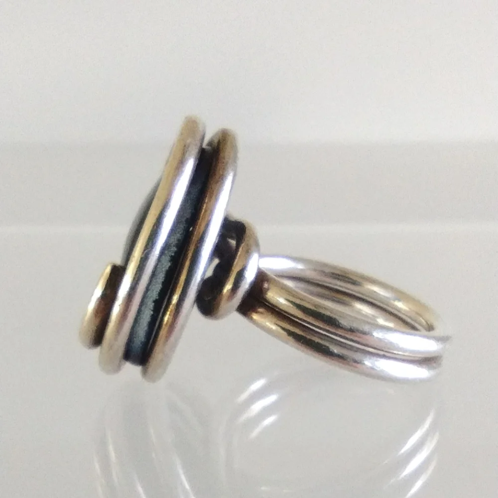 Blue Catseye Sterling Silver Wire Ring Size 6